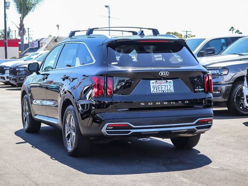 Used 2021 Kia Sorento EX FWD image 6