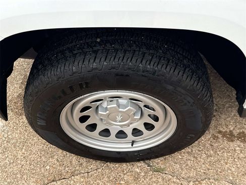 Used 2023 Chevrolet Colorado W/T image 6