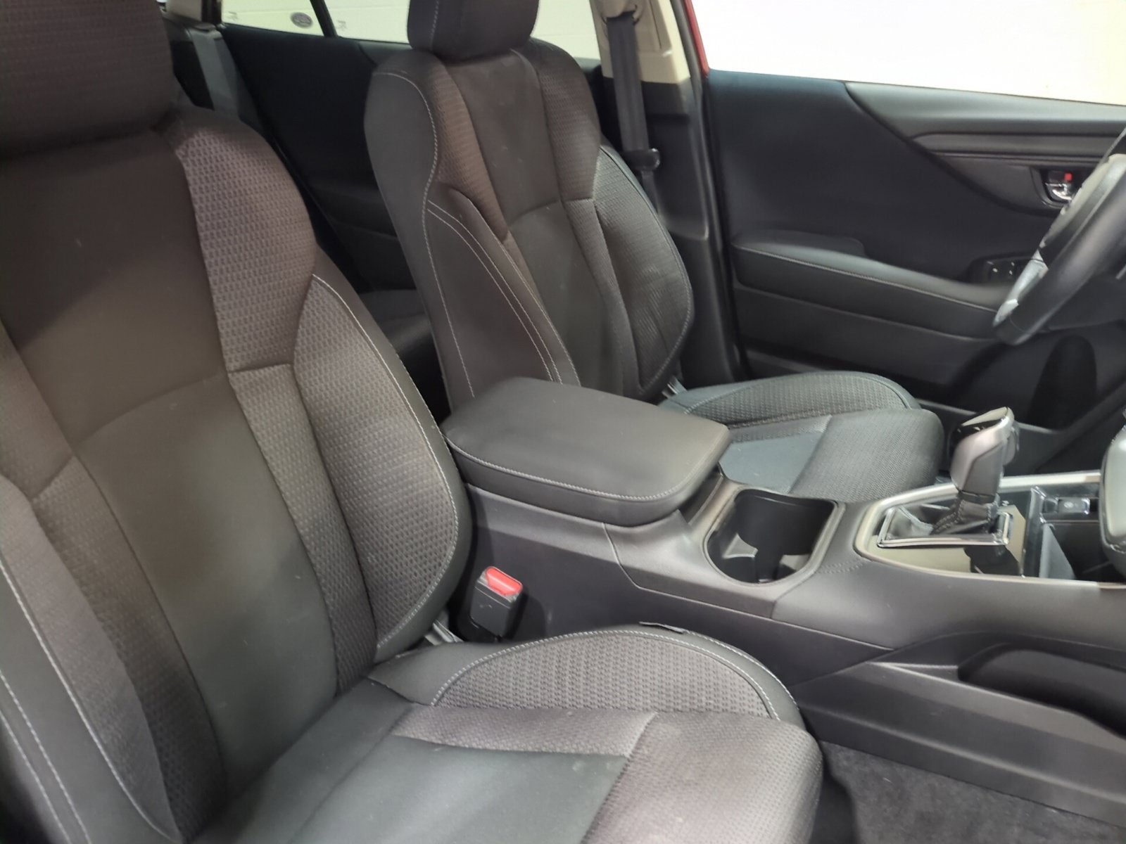 Certified 2025 Subaru Outback Premium AWD/4WD image 10