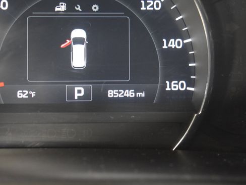 Used 2016 Kia Sorento LX w/ LX Convenience Package image 10