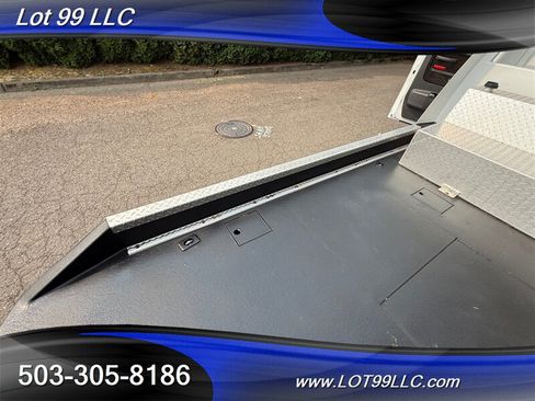 Used 2009 GMC TopKick C4500 2WD Crew Cab image 86