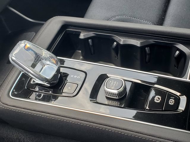 Certified 2025 Volvo XC90 B5 Ultra AWD/4WD image 25