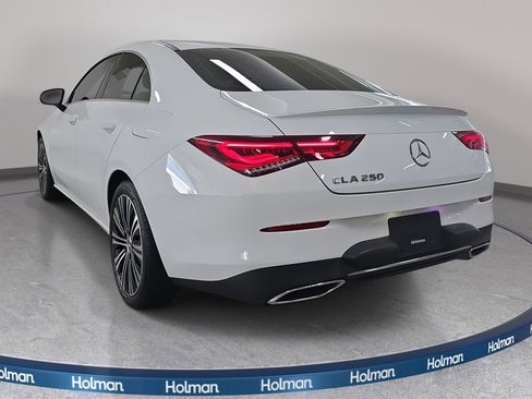 Used 2022 Mercedes-Benz CLA 250 image 9