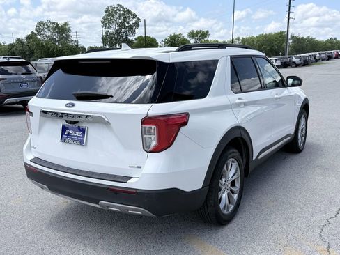 Used 2020 Ford Explorer XLT w/ Equipment Group 202A AWD/4WD image 5