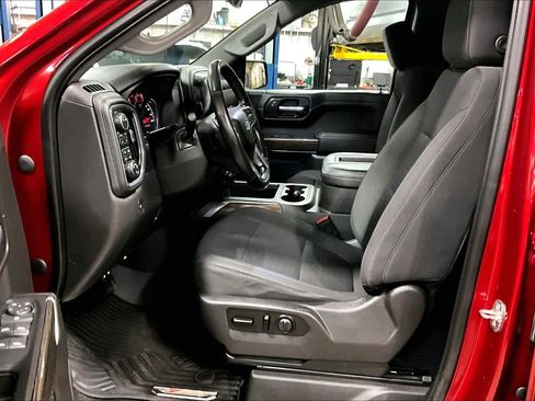Used 2021 Chevrolet Silverado 1500 RST image 9