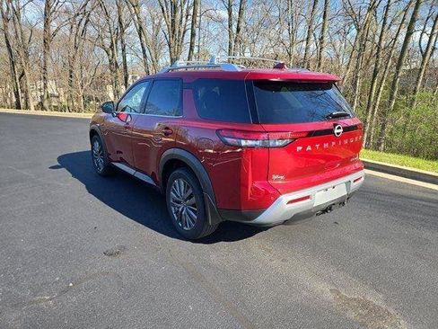 Certified 2025 Nissan Pathfinder SL w/ SL Premium Package image 6