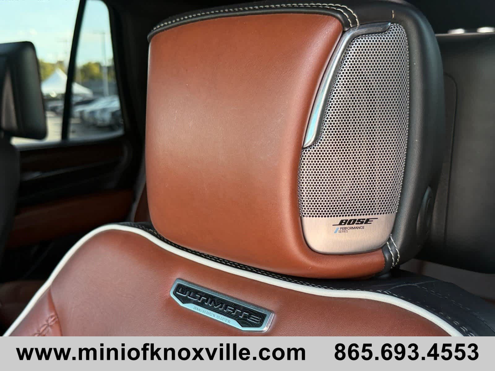 Used 2024 GMC Yukon Denali Ultimate AWD/4WD image 16