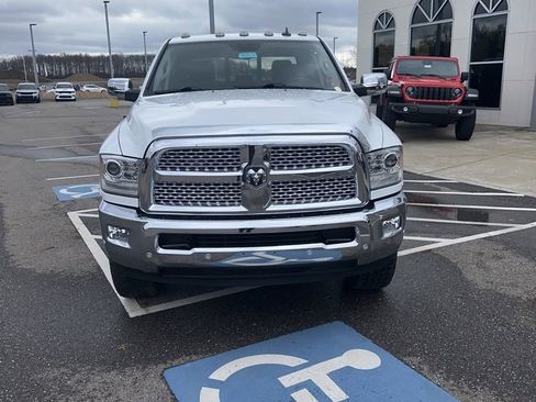 Used 2017 RAM 2500 Laramie w/ Convenience Group image 9
