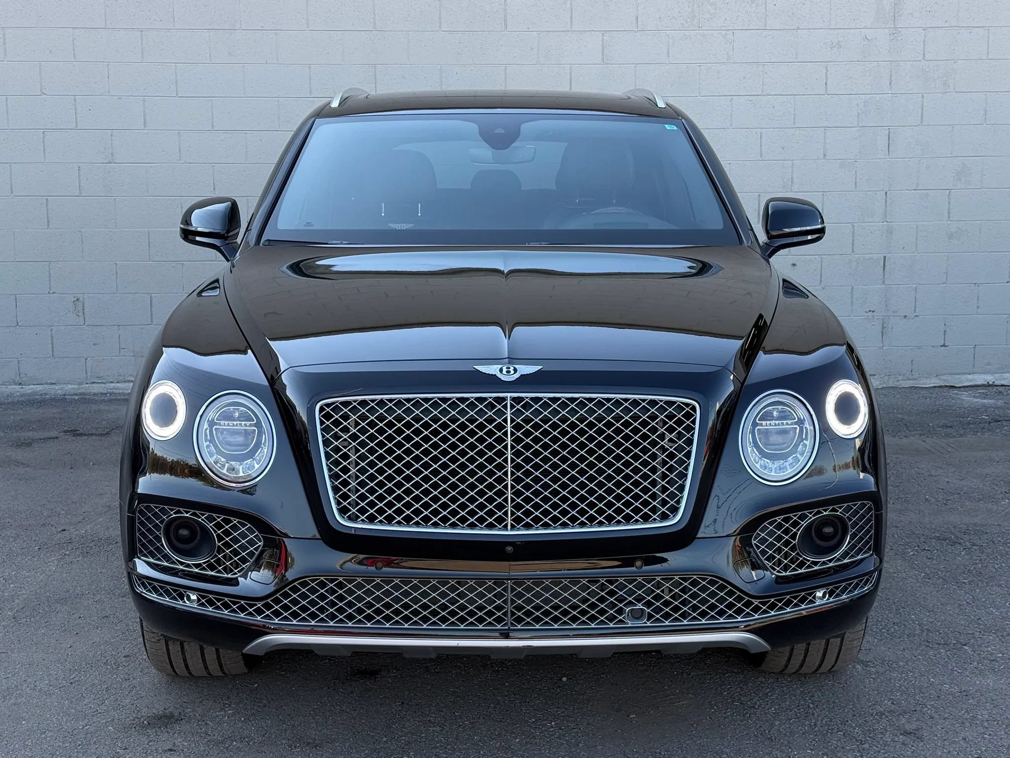 Used 2019 Bentley Bentayga AWD/4WD image 13