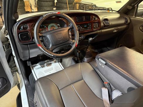 Used 2001 Dodge Ram 2500 Truck SPORT 4X4 6spd MANUAL (SHORT) image 5