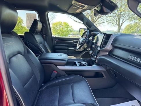 Used 2021 RAM 1500 Laramie w/ Sport Appearance Package image 10