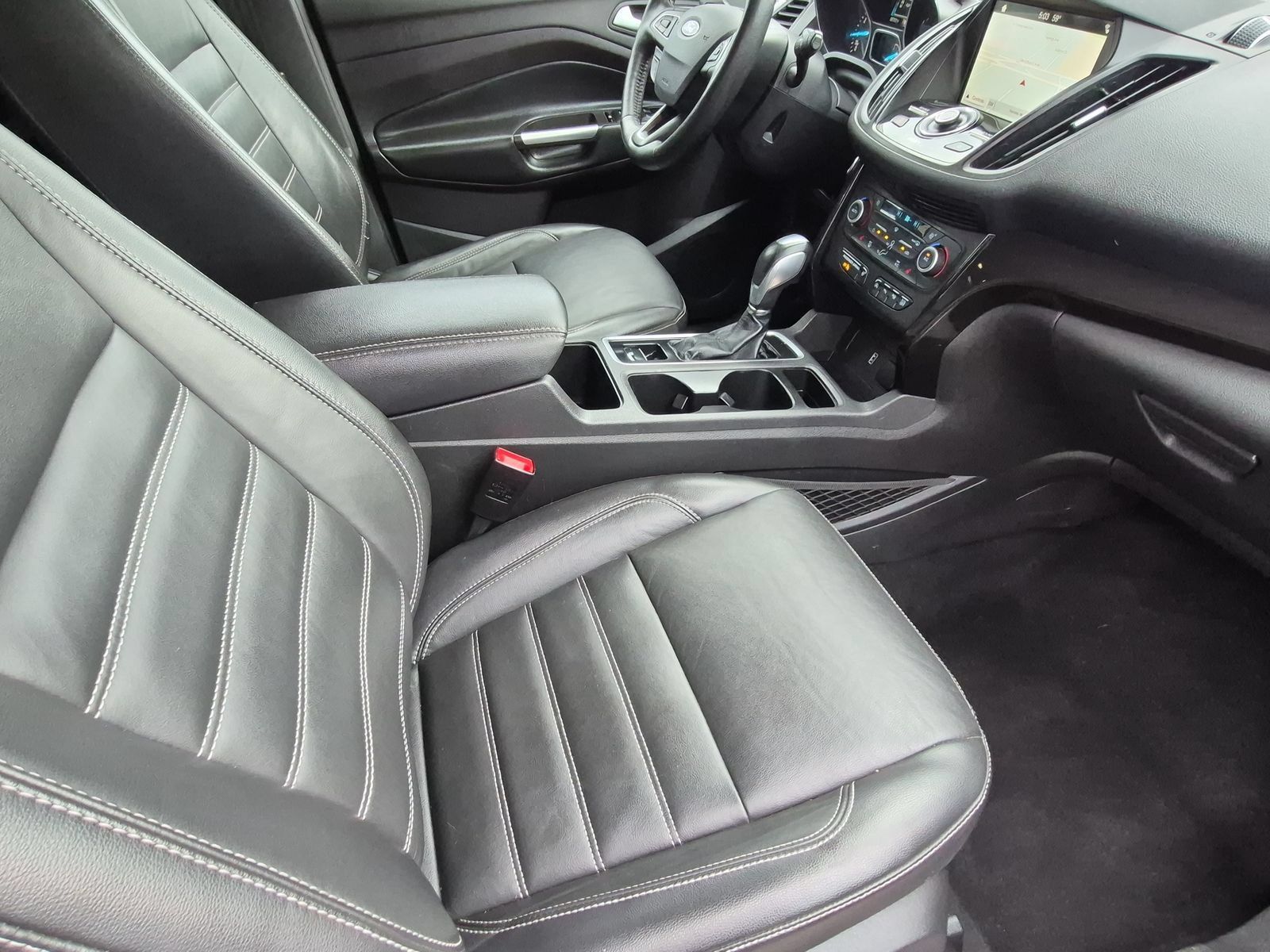 Used 2019 Ford Escape Titanium AWD/4WD image 21