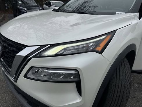 Used 2023 Nissan Rogue SV image 29