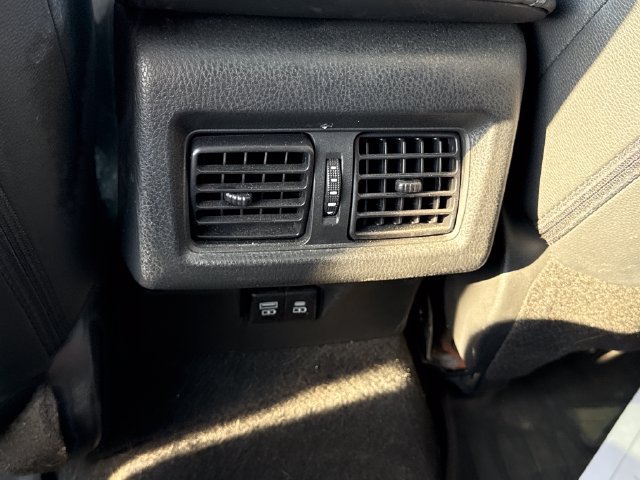 Used 2025 Toyota Camry XSE AWD/4WD image 23