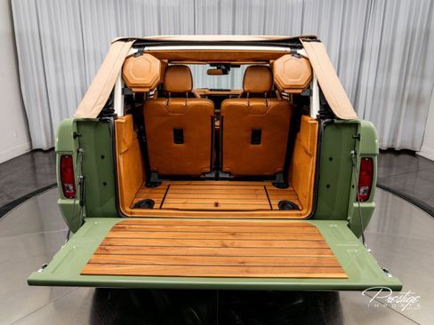 Used 2025 Ford Bronco Badlands image 21