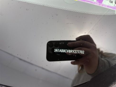 Used 2024 Nissan Sentra SV image 29