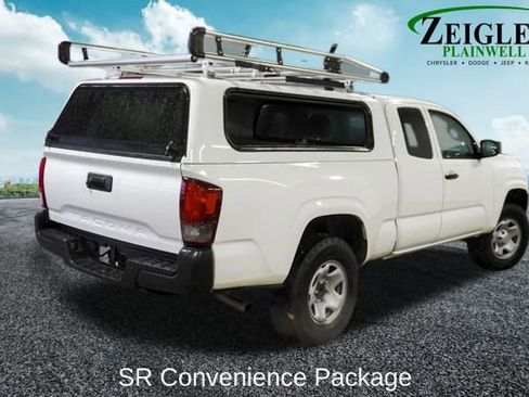 Used 2023 Toyota Tacoma SR image 3