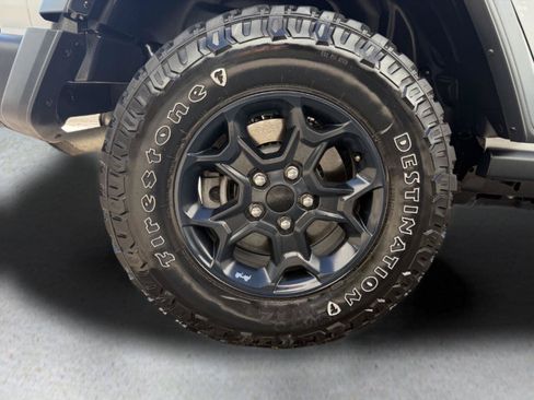 Used 2023 Jeep Wrangler Unlimited w/ Cold Weather Group AWD/4WD image 20