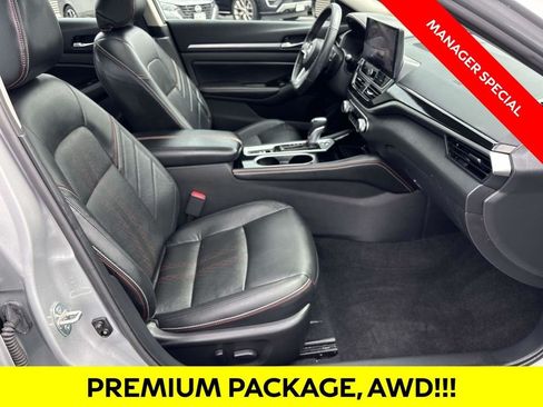 Used 2024 Nissan Altima 2.5 SR w/ SR Premium Package AWD/4WD image 14