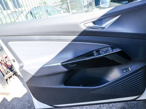 New 2025 Volkswagen ID.4 Pro S image 27