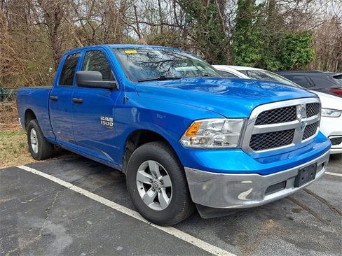 Used 2024 RAM 1500 Classic SLT image 3