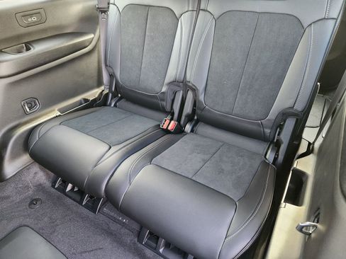 New 2026 Jeep Grand Cherokee L 2WD image 38