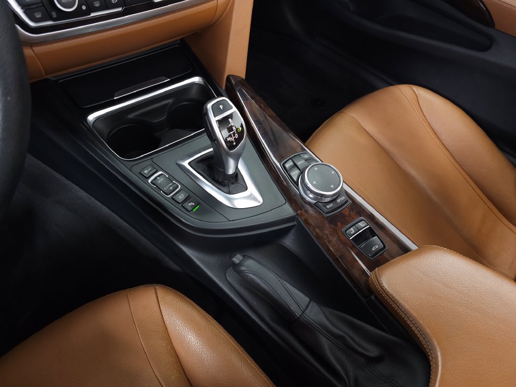 Used 2015 BMW 428i xDrive Convertible AWD/4WD image 28