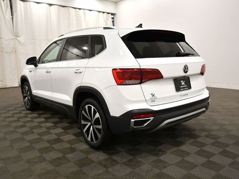 Used 2024 Volkswagen Taos SE FWD image 5