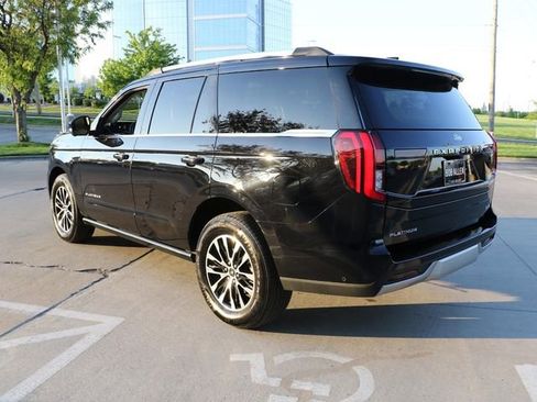 Used 2025 Ford Expedition Platinum AWD/4WD image 4