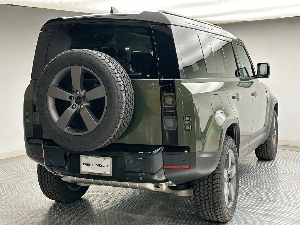 New 2026 Land Rover Defender 110 S AWD/4WD image 3