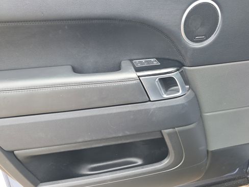 Used 2019 Land Rover Range Rover Sport HSE AWD/4WD image 22