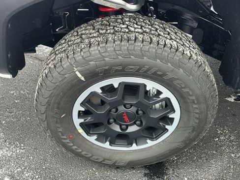 New 2026 Toyota Tacoma TRD Off-Road image 33