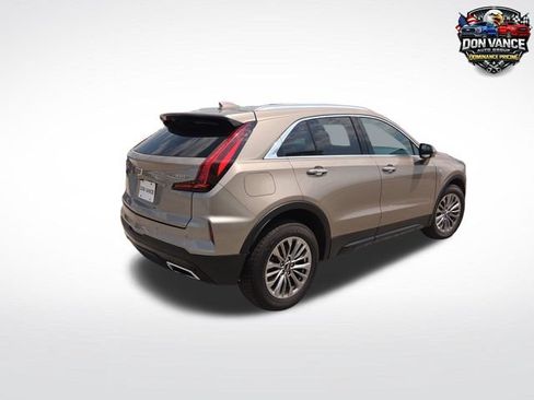 Used 2024 Cadillac XT4 Premium Luxury FWD image 5