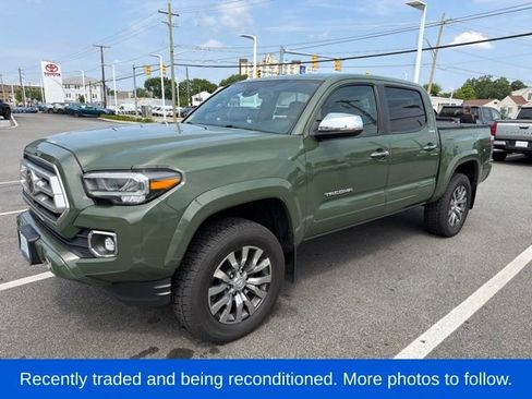 Used 2022 Toyota Tacoma Limited AWD/4WD image 1