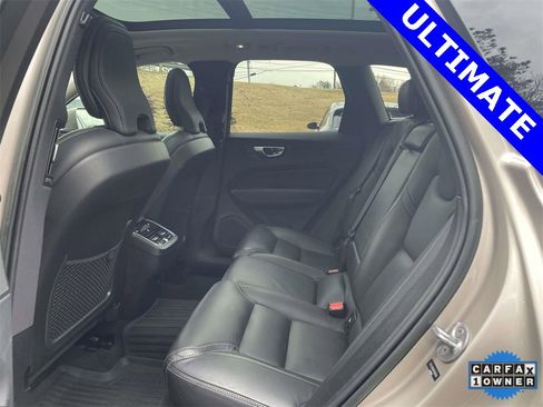 Used 2023 Volvo XC60 B5 Ultimate image 12