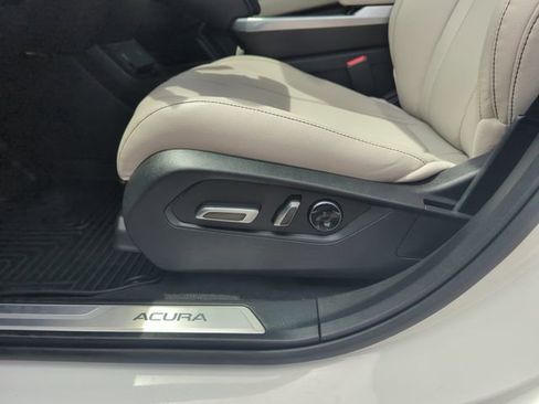 Certified 2025 Acura RDX SH-AWD image 12