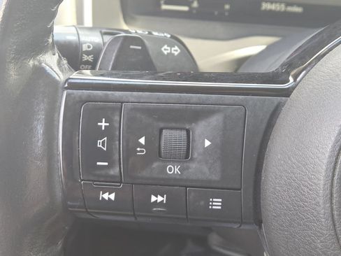 Used 2021 Nissan Rogue Platinum AWD/4WD image 32