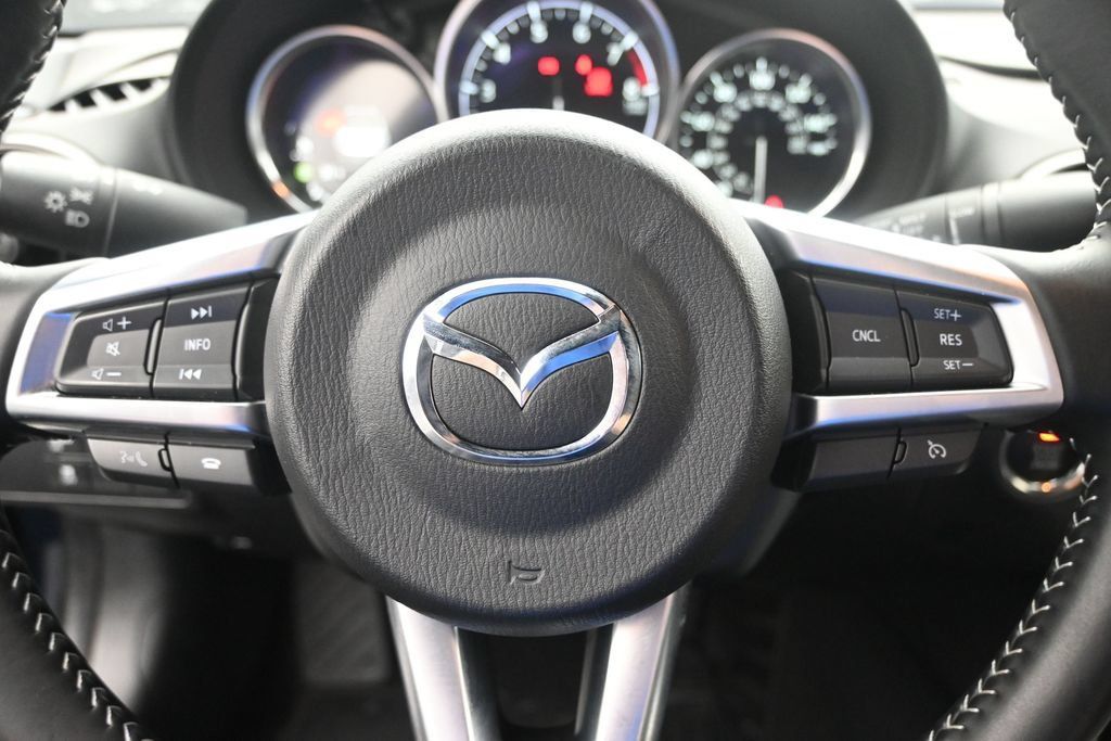 Used 2025 MAZDA MX-5 Miata Club RWD image 16