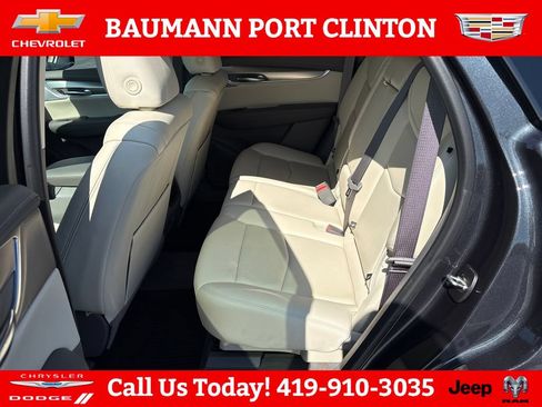 Used 2022 Cadillac XT5 Premium Luxury FWD image 25