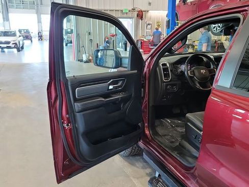 Used 2021 RAM 1500 Big Horn AWD/4WD image 17