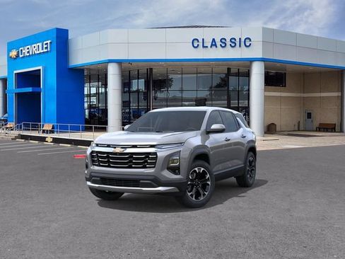 New 2027 Chevrolet Equinox LT w/ Convenience Package II FWD image 8