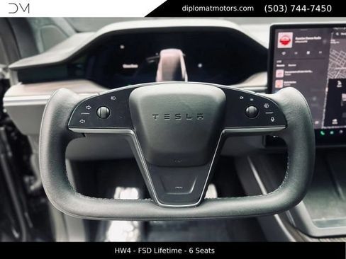 Used 2024 Tesla Model X AWD/4WD image 31