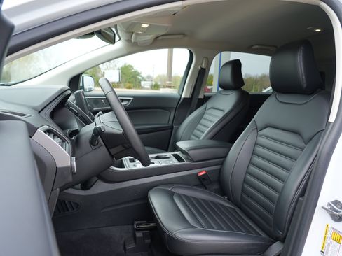 Used 2024 Ford Edge SEL w/ Convenience Package AWD/4WD image 13