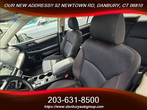 Used 2016 Subaru Legacy 2.5i Premium AWD/4WD image 7