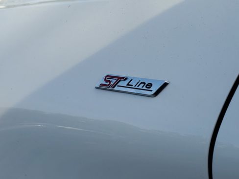 Used 2023 Ford Explorer ST-Line w/ Class IV Trailer Tow Package image 7