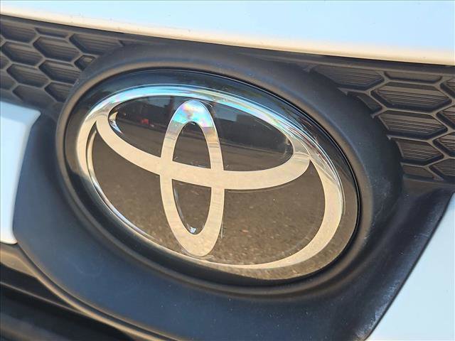 Used 2024 Toyota Corolla LE FWD image 30
