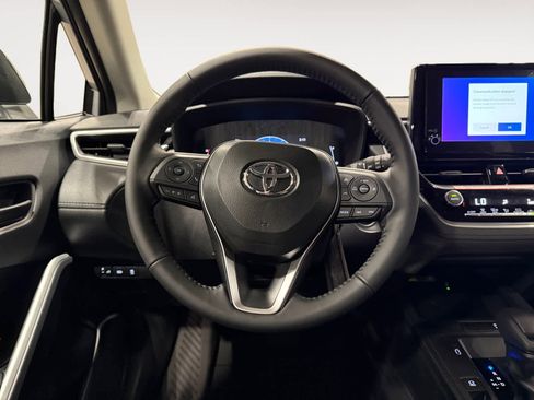 New 2026 Toyota Corolla Cross LE FWD image 12