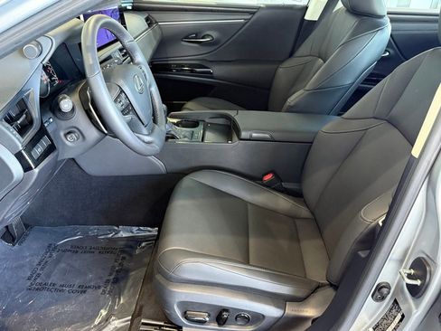 Used 2024 Lexus ES 250 w/ Premium Package AWD/4WD image 19