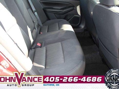 Used 2025 Nissan Altima 2.5 SV image 17