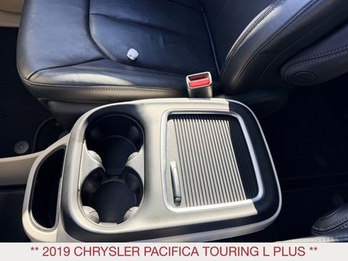 Certified 2019 Chrysler Pacifica Touring-L Plus w/ Advanced Safetytec Group image 19